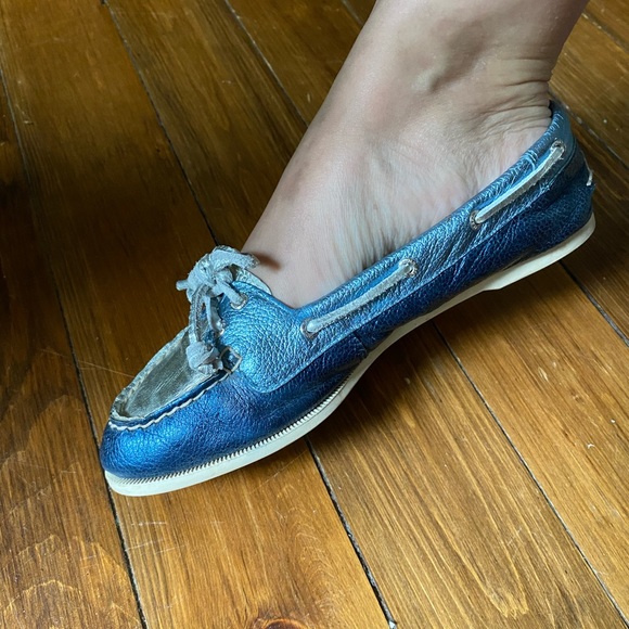 SPERRY soft leather topsiders. Size 7. Good condition. - Picture 2 of 3